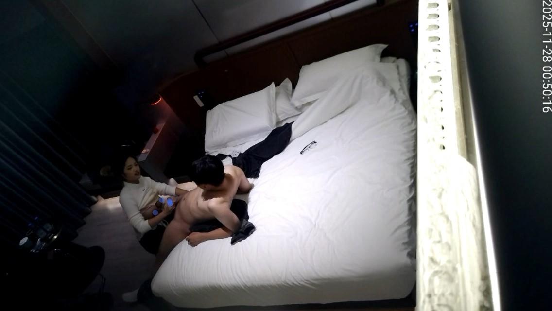 bandicam 2025-11-30 12-21-38-096视频截取-11202530151833-9D9.jpg