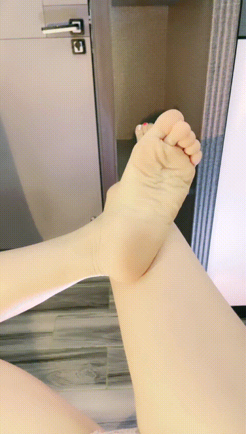#爱吃的娇娇_____p80.gif