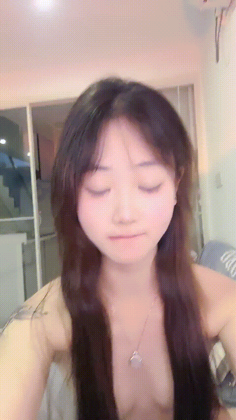 恋爱小白_清纯系校花_激情裸舞_激情扣穴自慰_6_p5_compressed.gif