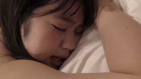 FC2-PPV-4851126_p80.gif