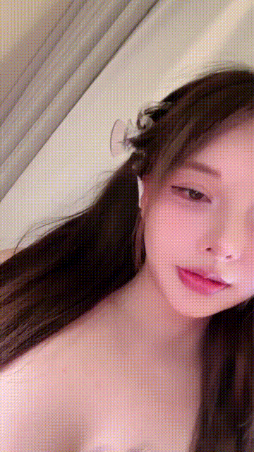 秀人网颜值主播自摸巨乳 道具插穴大尺度直播2_start920s_3s_compressed.gif