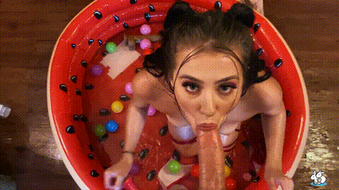 Aubree Valentine_p60.gif