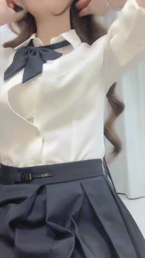 乖乖糯糯 纯欲巅峰【坚果的壳】超漂亮的蜜桃臀 大奶美乳 完美翘臀 粉嫩逼逼 大鸡巴插.gif