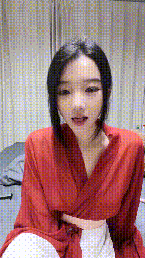 绝美古装女神【七擒孟获】美乳又圆又挺 丝袜美腿 翘臀美鲍 骚爆了 硕大阳具猛插 过瘾_.gif