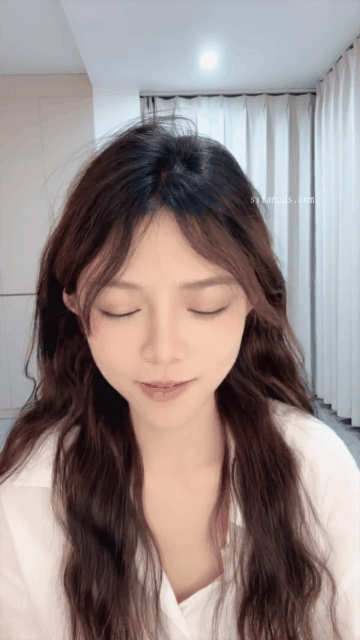 闪闪发光的小嫩逼 绝对天花板的女神 人美逼嫩【咪咪酱】脱光光大秀 3_start1546s_1s.g.gif
