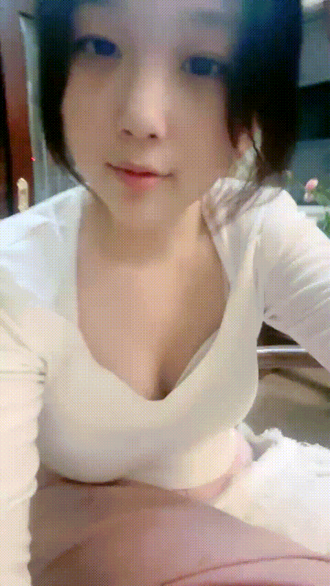 水嫩的小美_是你的乖妈妈_02_p80_compressed_compressed.gif