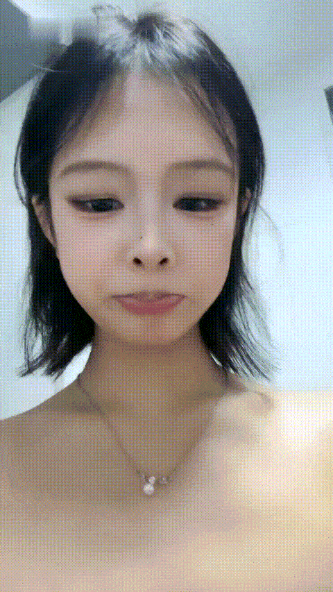 反差少女【妈妈886】极品校花下海 真是美到极致 外表清纯超淫少女天天要被炮友内射731.gif