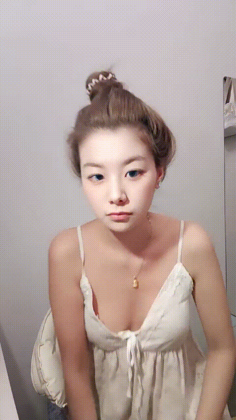 欣欣子喵_20260215_114917_p60_compressed.gif