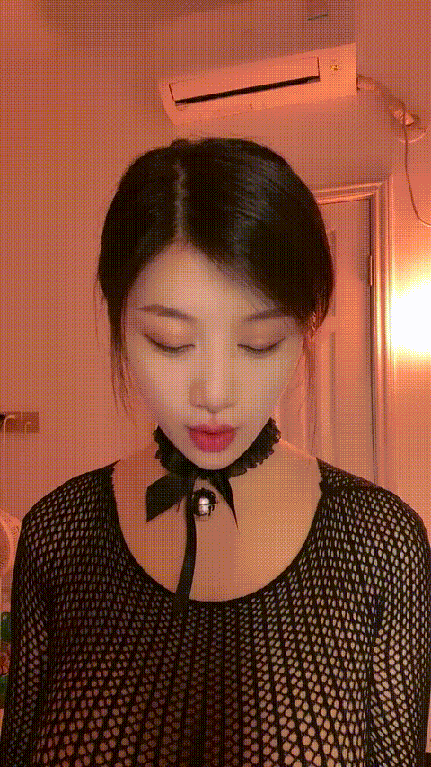 空姐型耶_01_p60_compressed.gif
