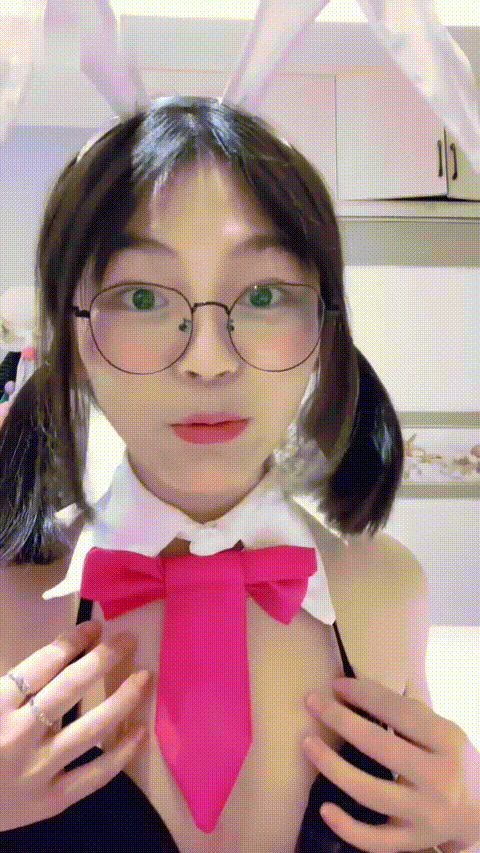 07萝莉喵_20260215_222945_p5_compressed.gif