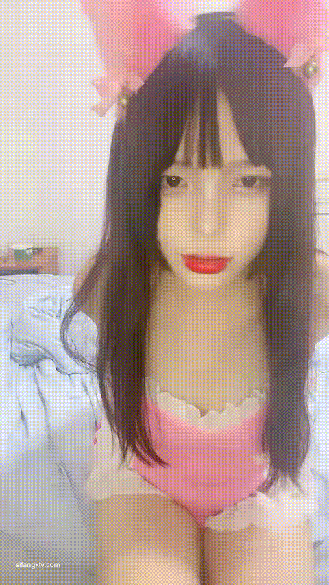 汤圆酱超可爱_巨乳蜜桃臀主播_露脸直播美少女道具自嗨福利_24_p60_compressed.gif.gif