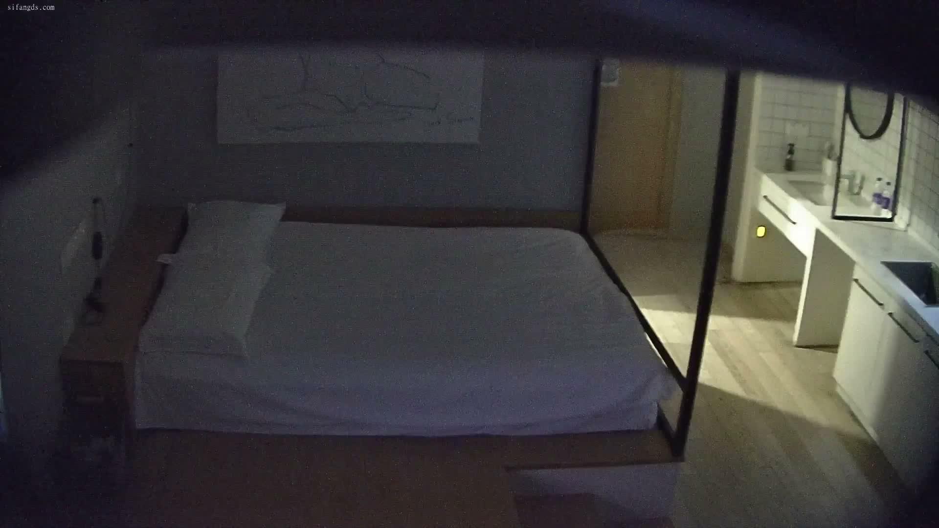 05.jpg