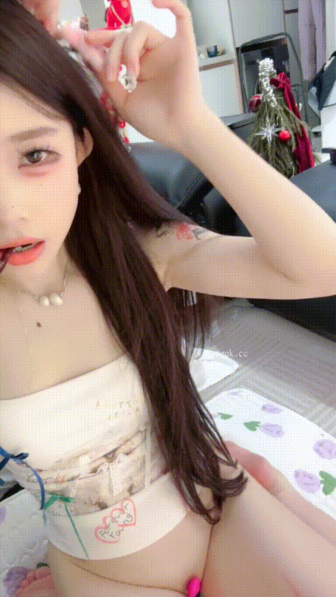 顶级纯欲~【兔】香肩玉背 嫩滑蜜穴~爆插流白浆~爱死了 (3)_p80.gif