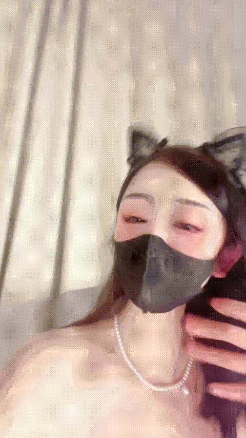 有尤物啊【悠悠】真身体太极品了 大奶美乳又白又嫩 黑丝长腿粉嫩逼逼 跳弹自慰 御姐收.gif