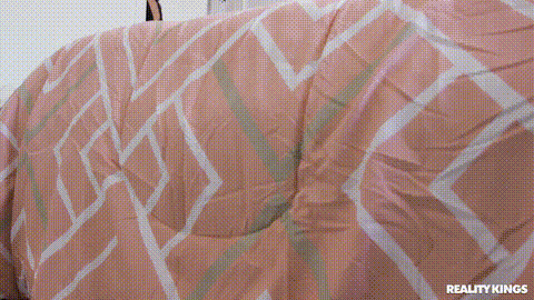 Cum Back, My Massage Isn't Over_p5.gif