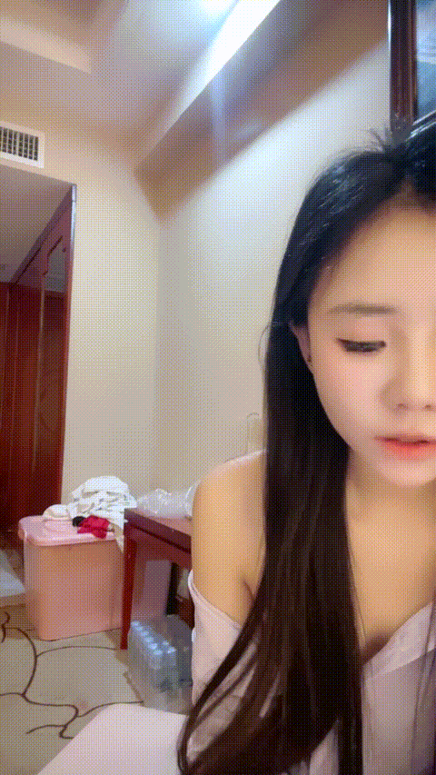 学妹小女神【橙橙呀】长的真好看 身材好好 长腿美乳嫩穴 脱光光揉逼掰穴完美展现_p20..gif