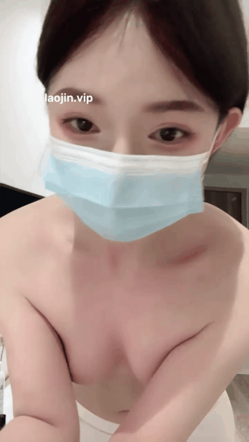 小樱花_20250902_190156_start1694s_1s.gif