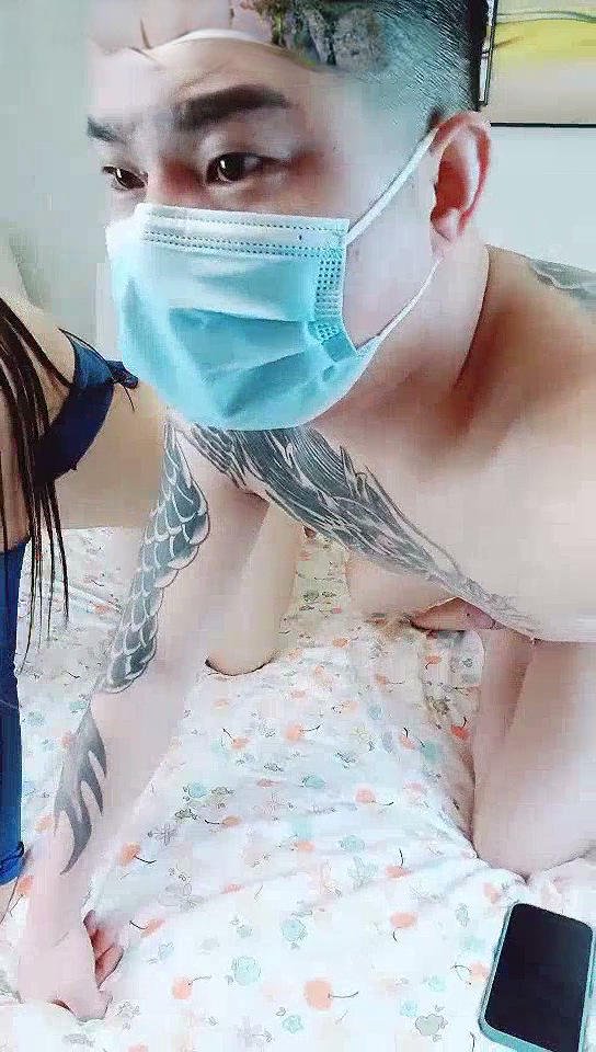 【极品瑜伽教练】蓝毛衣 牛仔裤 配上白色高跟鞋 粉丝最喜欢的造型 肤白貌美 无套啪啪 .jpg