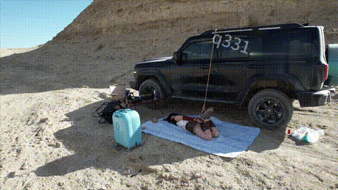 欢乐谷 无人区沙漠里的无助捆绑_p60.gif