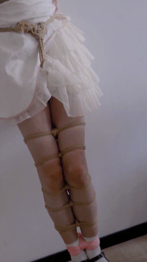 可爱少女捆绑堵嘴放置  捆绑  调教  束缚  绳艺  SM210_p60.gif