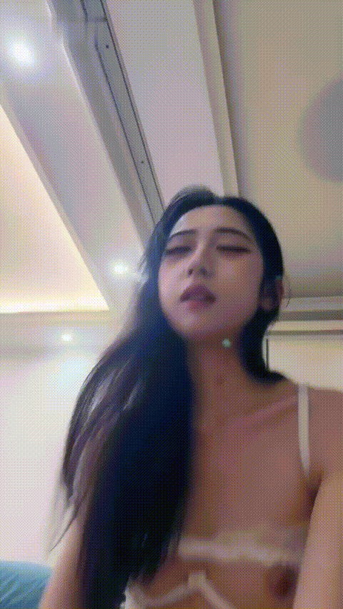 菠萝吹吹_20260210_133719_p80.gif