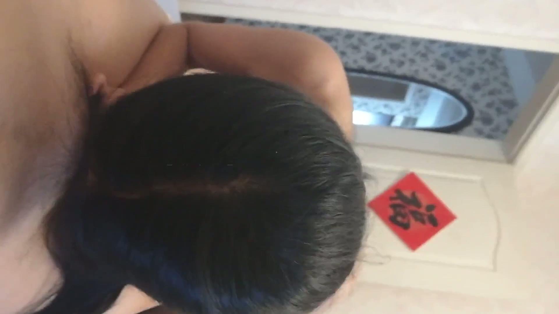 大神猫先生千人斩之刚来城里的小保姆 逼特别紧 .mp4_20251111_140900.892.jpg.jpg