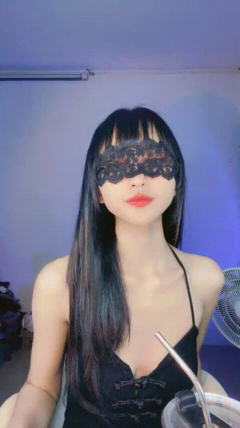#草莓味妹妹_____o2aqc_p80_compressed.gif