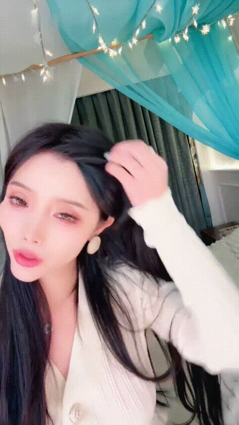 美乳绝品御姐【白熙】合集五 天生媚骨欲火旺盛 完美身材骚逼水超多夜夜喷 逆天颜值 美.gif
