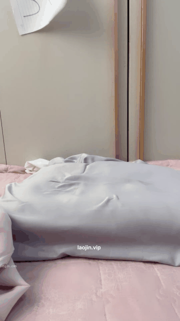 新人，内涵文静女孩，【冰之恋】，清纯乖乖女，真实大尺度，身材好，阴毛已剃光，水汪.gif