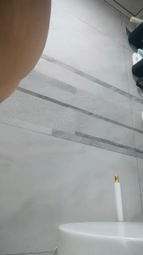 香蕉不呐呐_20260217_214020_p5_compressed.gif