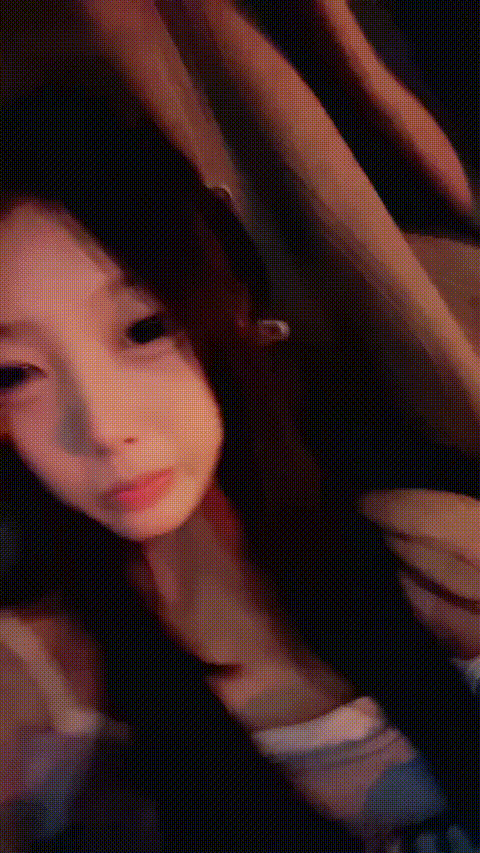 悠悠_20260307_214352_p5_compressed.gif