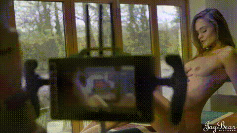 Confessions Of A Sound Girl - Instant Attraction_p5.gif