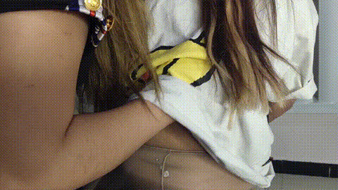 震惊！俩个女的居然做这种事 6273483_p60.gif