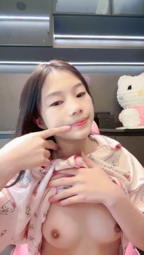 清纯少女下海【吧啦】极品身材 美乳翘臀 逼毛有型 嫩穴 边跳边脱光光跳蛋自慰喷水大屌.gif
