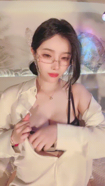 2 (13)_compressed.gif