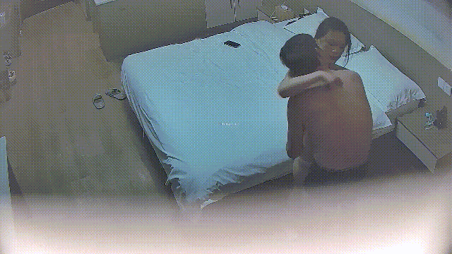 1、2025-12-06-14-52-12.mp4_20251208_131426.gif