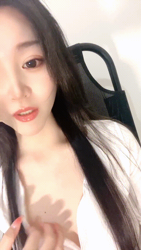 #亦安____7_2_p0q90_p5_compressed.gif