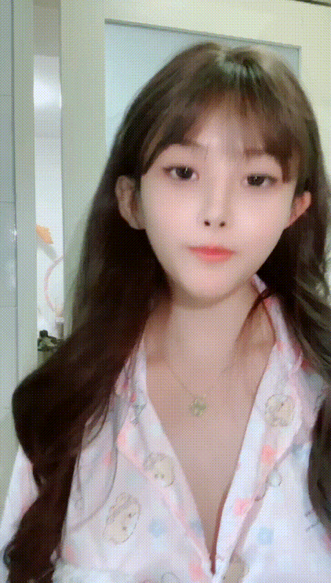 #清纯___7_1__yg62o_p60_compressed.gif