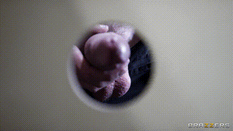 Glory Hole Gagging_p20.gif