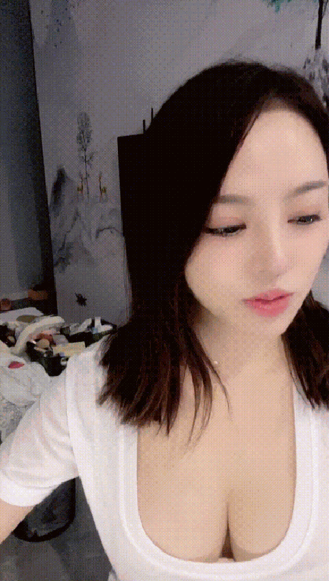 人间白月光_烤红薯_p40.gif