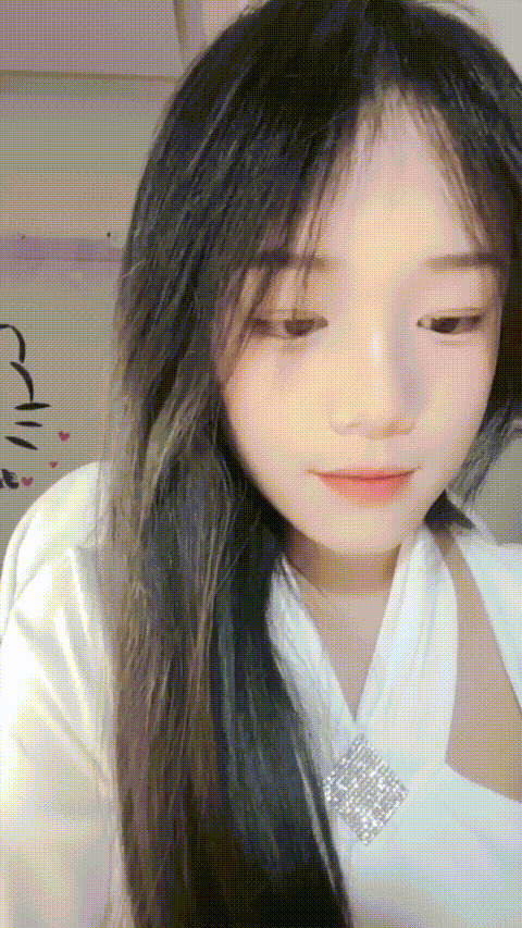 【e懒得喷】危险纯欲体 G奶女学生 全身肌肤雪白 完美身材小蛮腰大长腿粉嫩逼逼 抖胸裸.gif