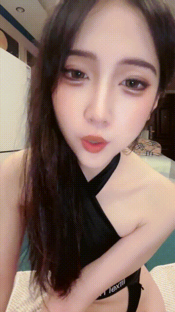 【菠萝吹吹】超美校花! 母狗属性主动吃鸡舔脚骑乘 啪啪内射 喝尿 太爽啦 叫声很销魂 (.gif