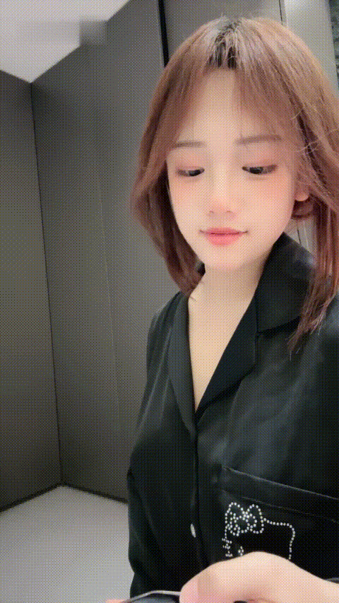 狐狸精_乐观迪拉_20260208_165604_p5_compressed.gif