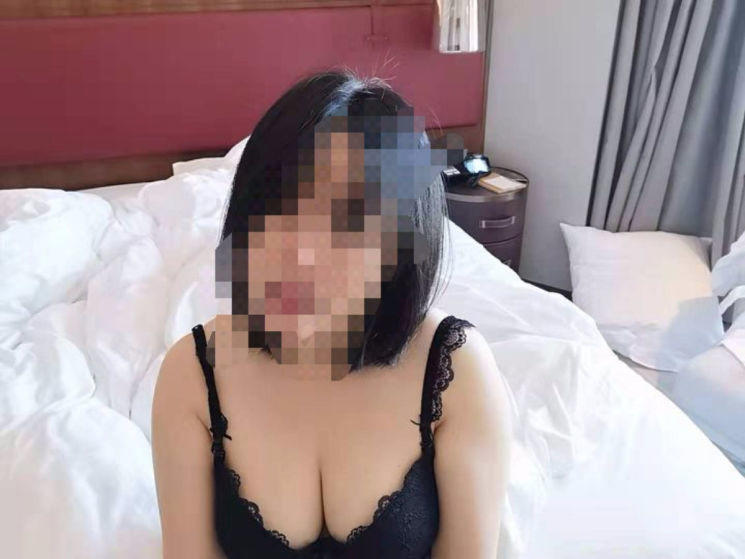 pQaq1hVGf90cc8820eb0b64b29129b942da1f229.jpg