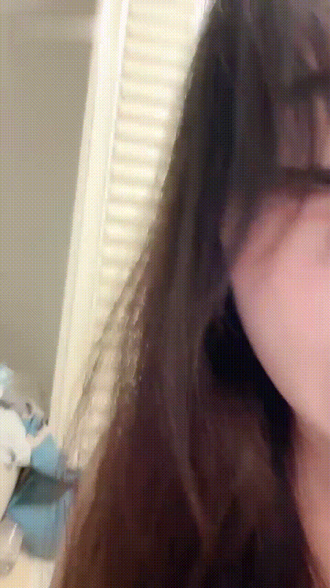 菠萝吹吹_20260209_174332_p5_compressed.gif