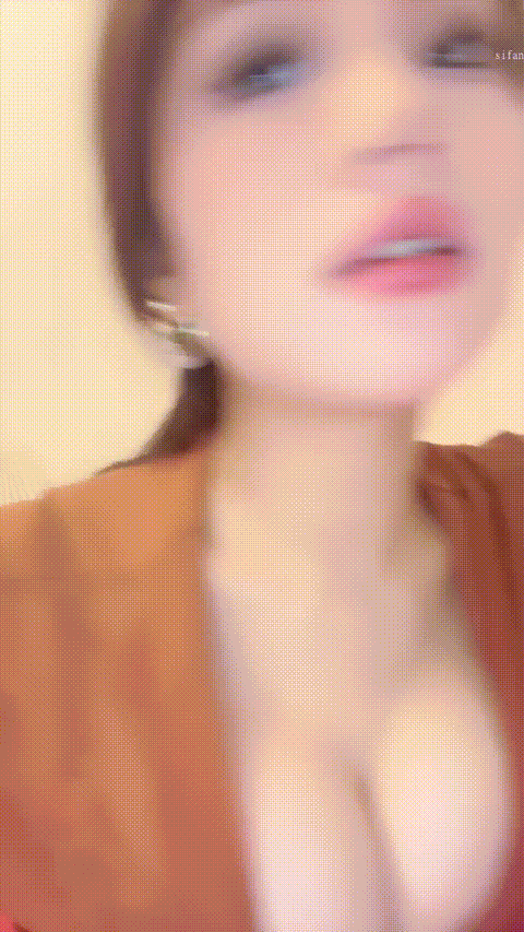 尤物御姐【宝贝疯狂】十足淫女搔首弄姿气质出众更有味 独特咪咪 跳蛋无套吃鸡啪啪 (3).gif