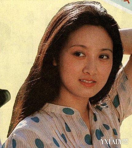 邓婕.jpg