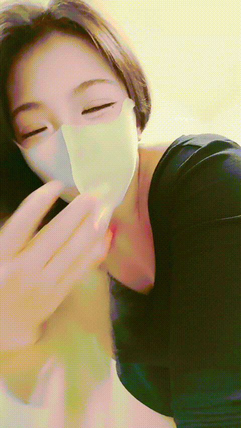 极品良家少妇【小魅】真巨乳巨无霸女神 超大肥臀 跳蛋大鸡巴道具坐骑自慰 (9)_p5_comp.gif