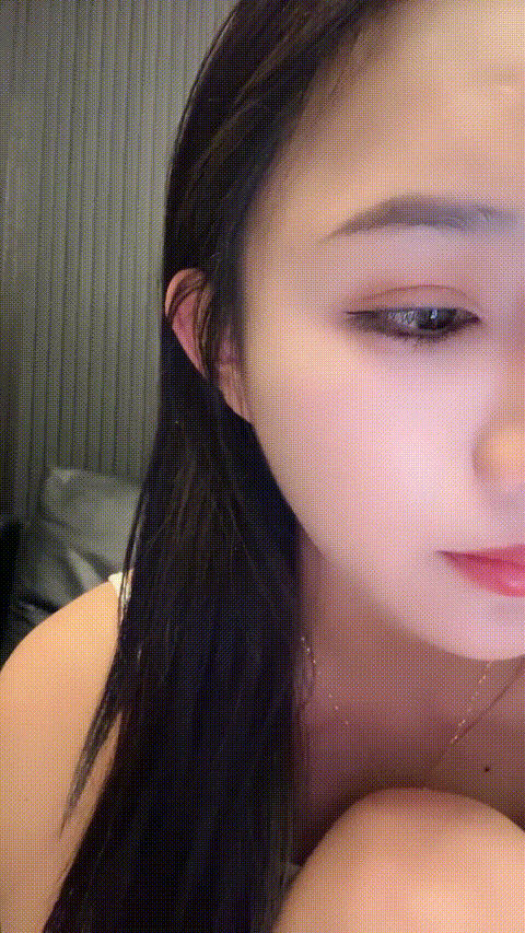 极品御姐【玩你很难吗】美乳诱惑 美腿丝袜 道具抽插 后入暴操 自慰喷尿 爽的不行 (3)_.gif