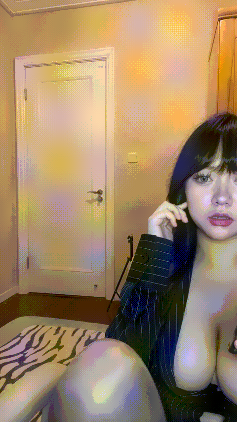 妍_p80_compressed.gif